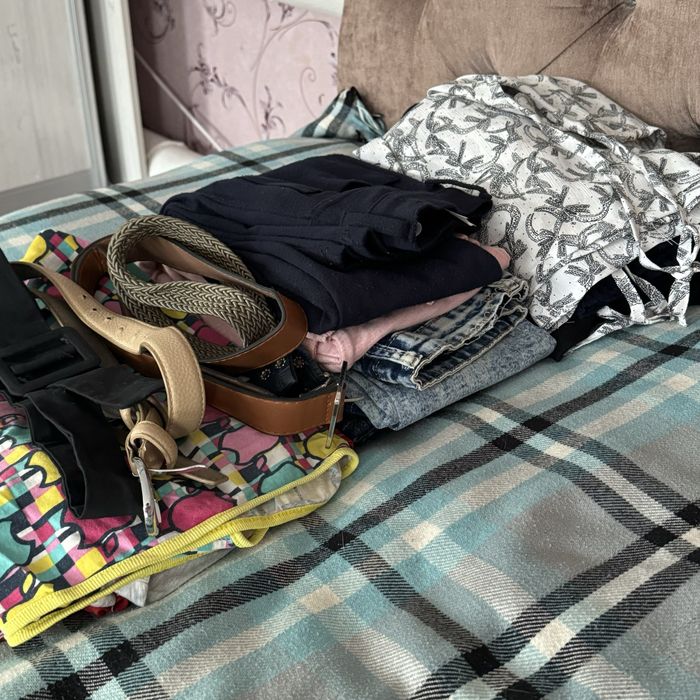 продам веши на девочку