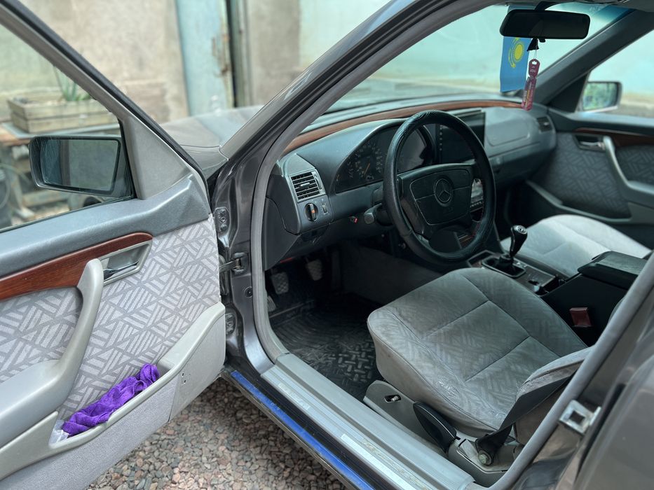Mercedes Benz W202 C230