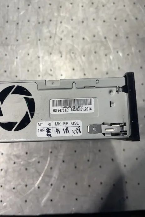 Unitate navigatie 7P6 035 670 E 7P6 035 670 E Volkswagen VW Touareg