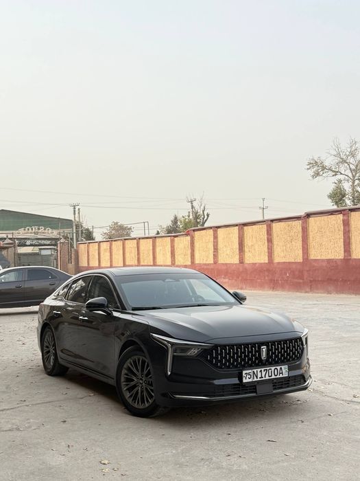 Автомашини Бестуне б70