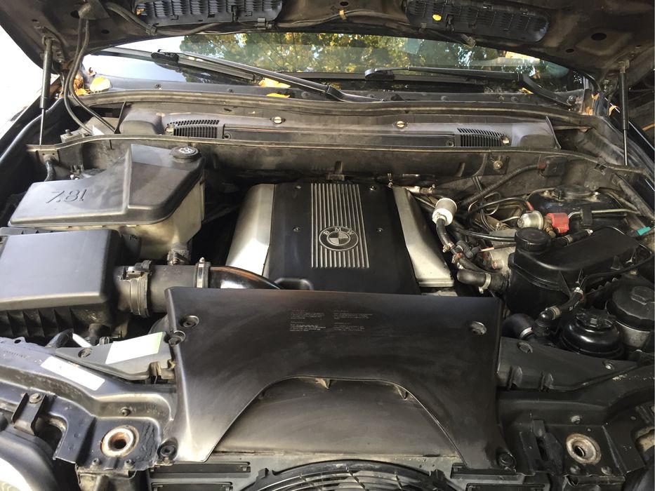 Bmw x5 e53 4.6is на части