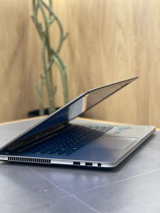 Продам ноутбук LENOVO