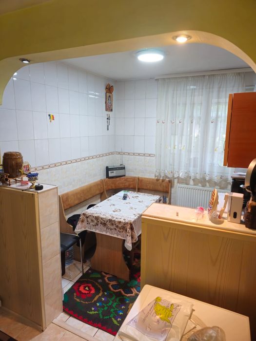 Investiție! 2 camere, etaj 1, centrală proprie, preț bun