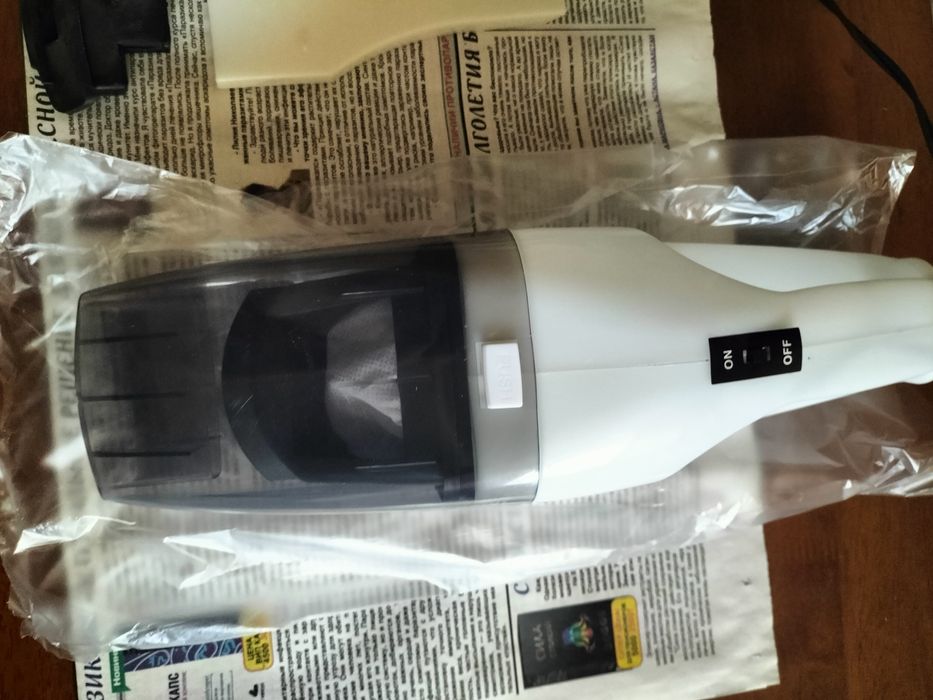 Автомобильный пылесос