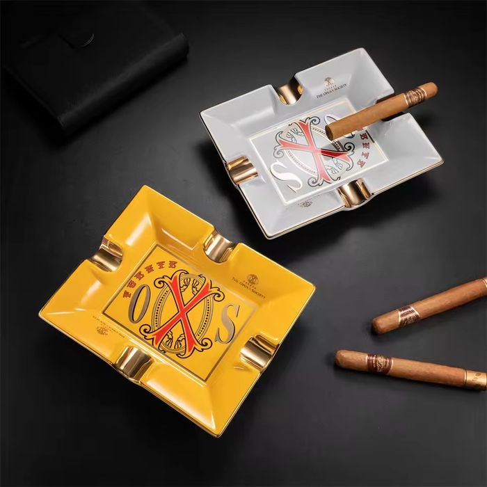 OpusX Society пепелник за пури – керамичен, 4 места, бял/жълт
