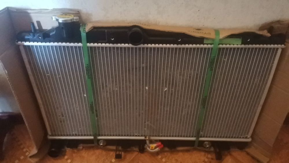 Продам радиатор для Subaru Forester