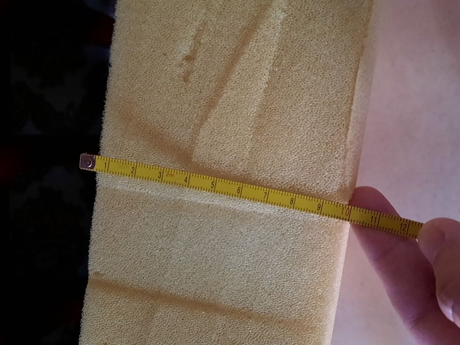 Детские кроват Домик. Срочно очень дёшево чистое как новый.