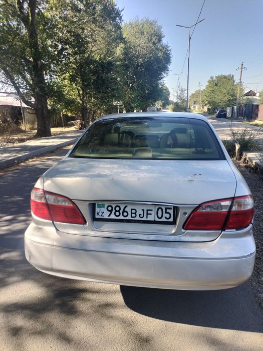 Продам машину 2001года Максима