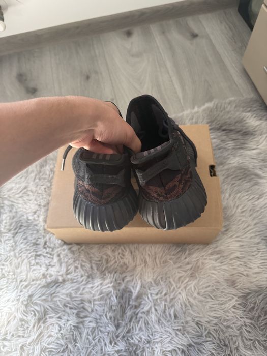 Yeezy 350 beluga