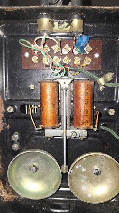 Продаю стационарный телефон барабанный рабочий Фирма ВЭФ