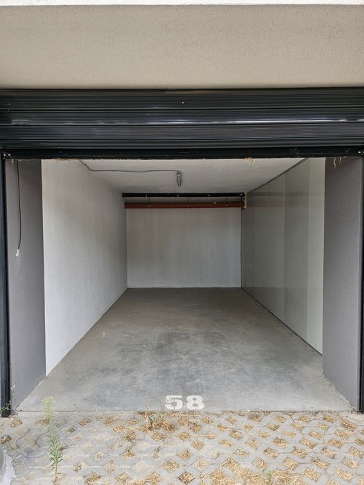 Дава се под наем Гараж / Паркомясто в Варна, Владислав Варненчик - 18 кв.м за 102 € - Снимка #1