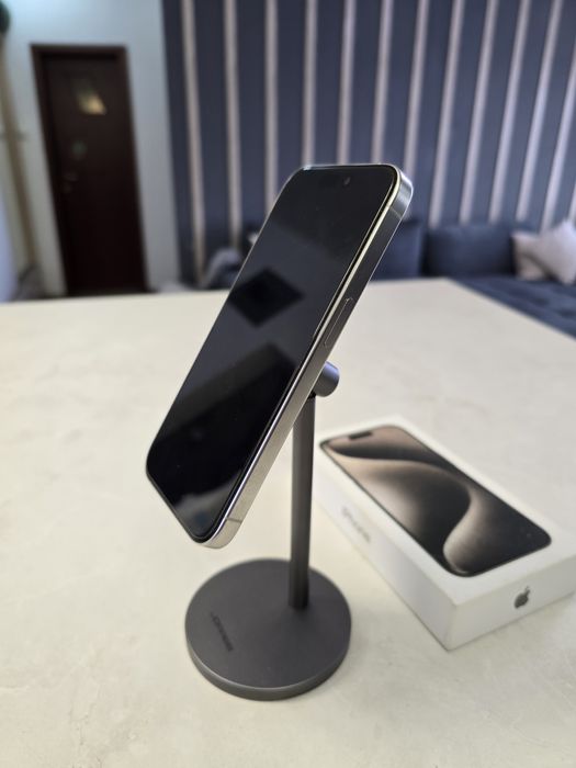 iPhone 15 Pro Alb Impecabil baterie 90%