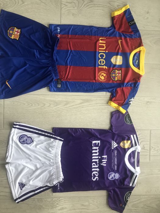 Детски РЕТРО екипи Барса Меси 10 и Реал М Роналдо 7