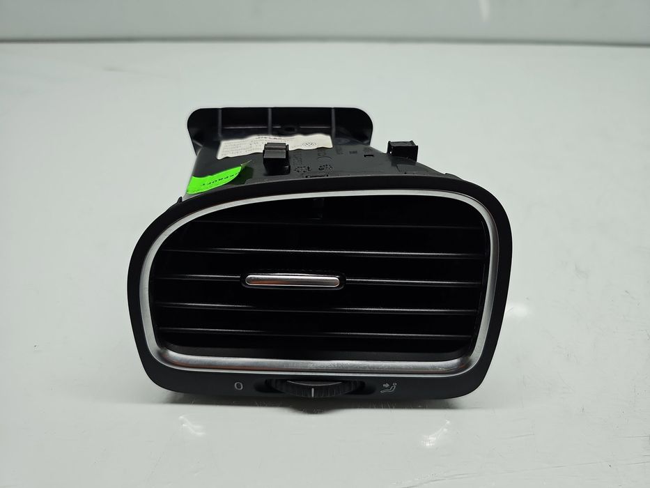 Grila aerisire stanga Volkswagen Golf 6 (5K1) [Fabr 2009-2013] 5K08197