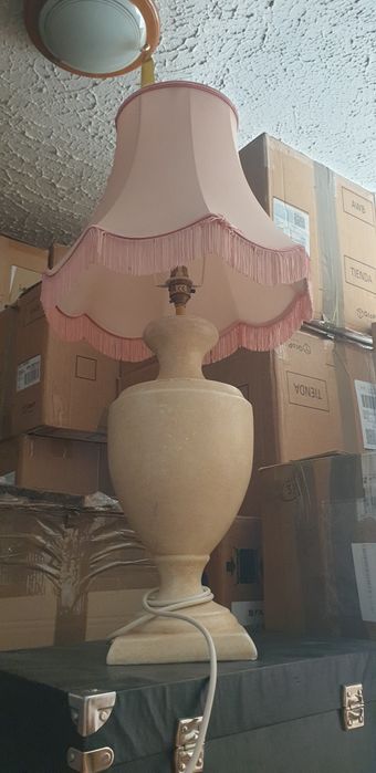 Lampa pentru noptieră