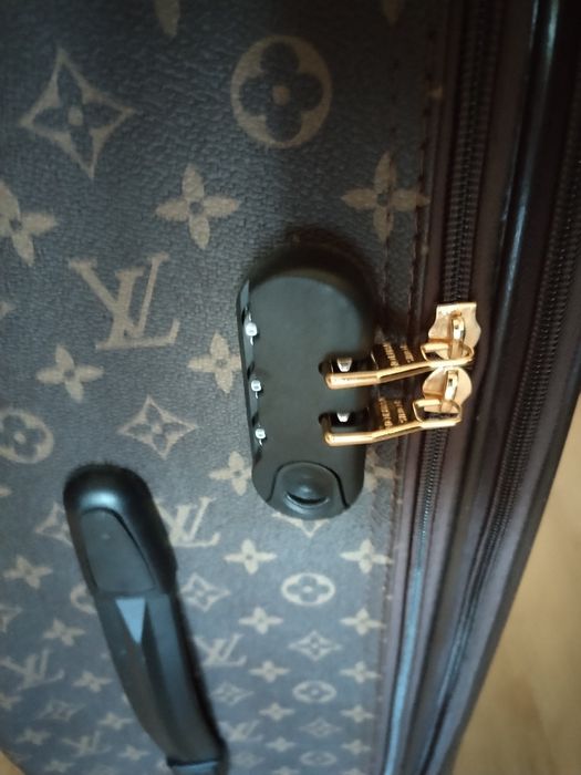Пътнически Куфар-LOUIS VUITTON.