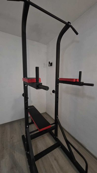 Vând aparat multifuncțional pentru exerciții – tip power tower