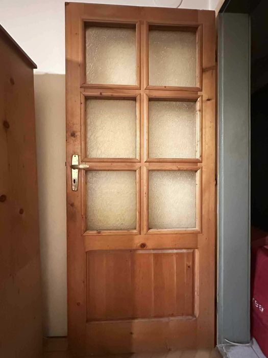 Масивни дървени интериорни врати (със и без стъкло)