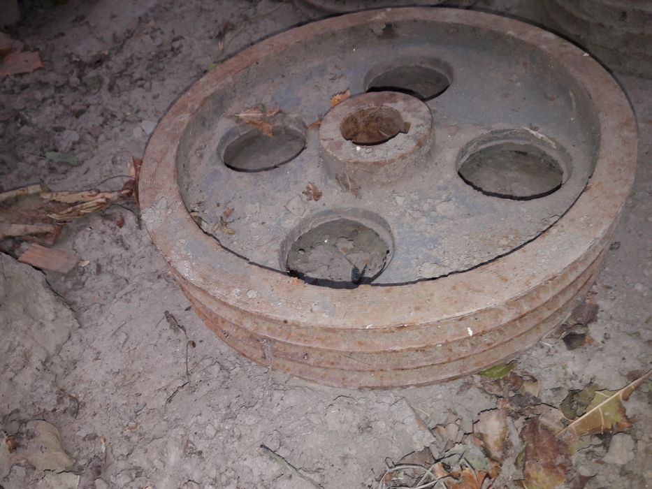 срочно кран шестернаси,шкифлар харидор топкаканга краска 100000 берама