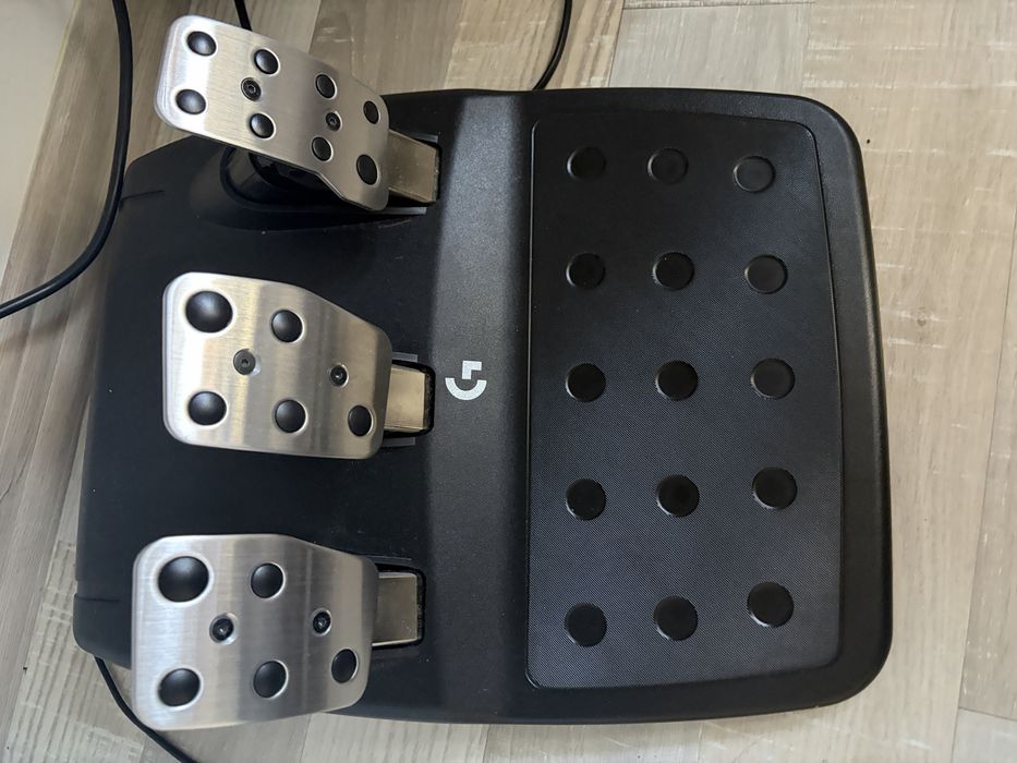 Logitech G923 + shifter