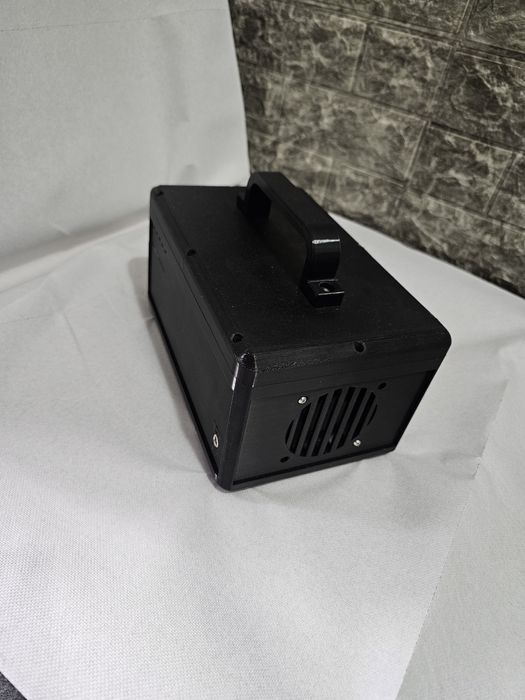 Baterie portabila cu priza 220v