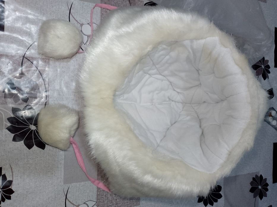 Продаётся детская шапка