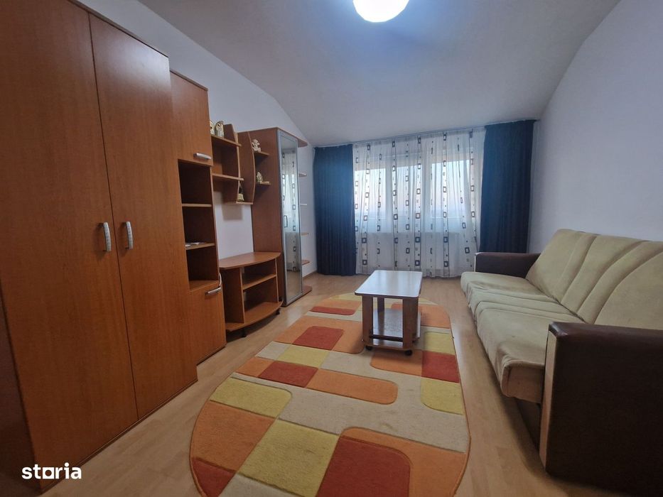Navodari (Sud)- 2 camere decomandate, mobilat-utilat, centrala gaze