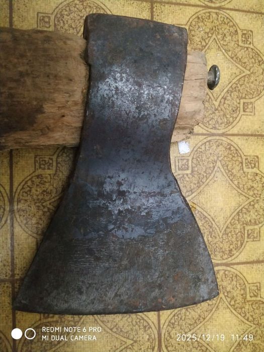 Топор  советский