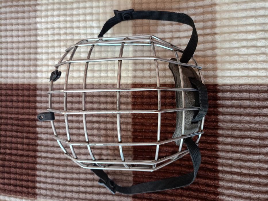 Продам сетку для хоккейного шлема