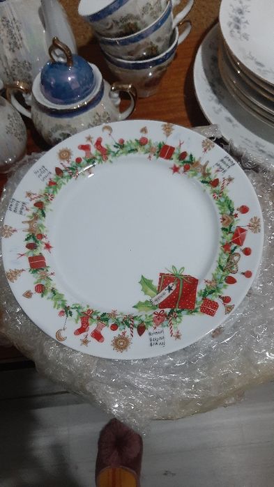 Продам посуду Мадонна сервиз