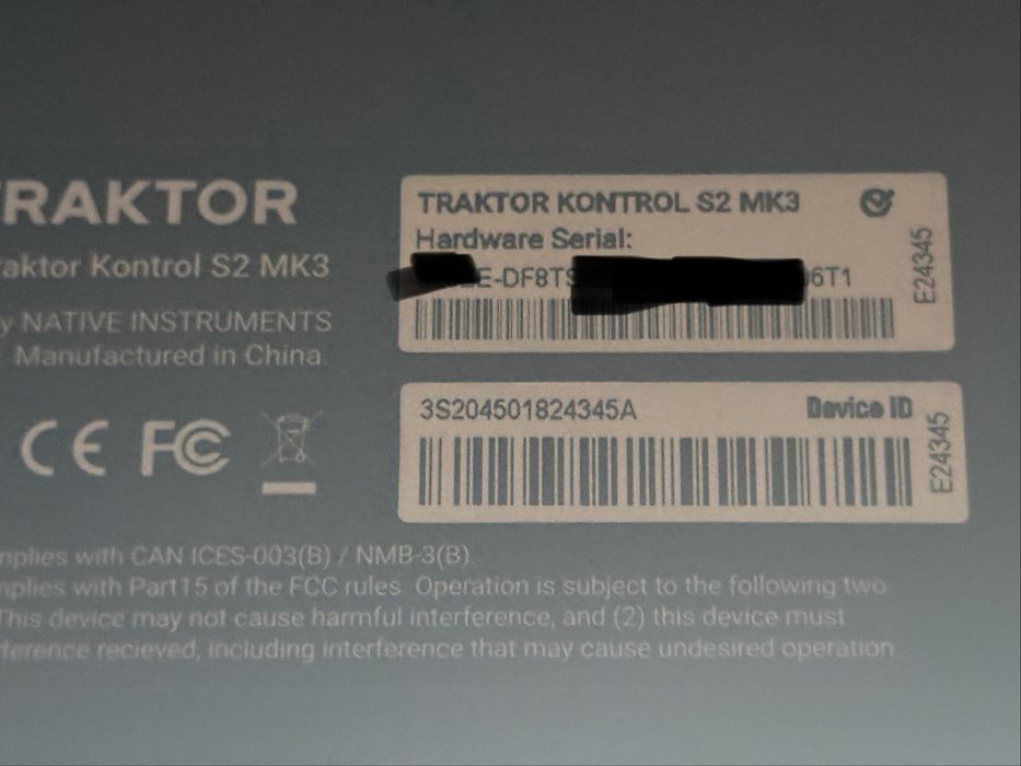 Consola DJ Traktor s2 mk3 cu alimentator