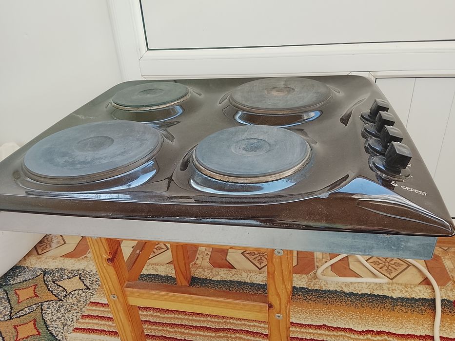 Электрическая плита