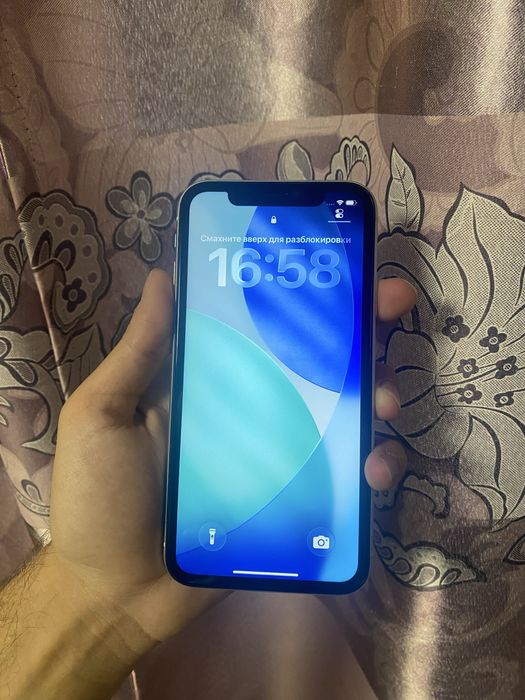 Продам IPhone 11 128gb