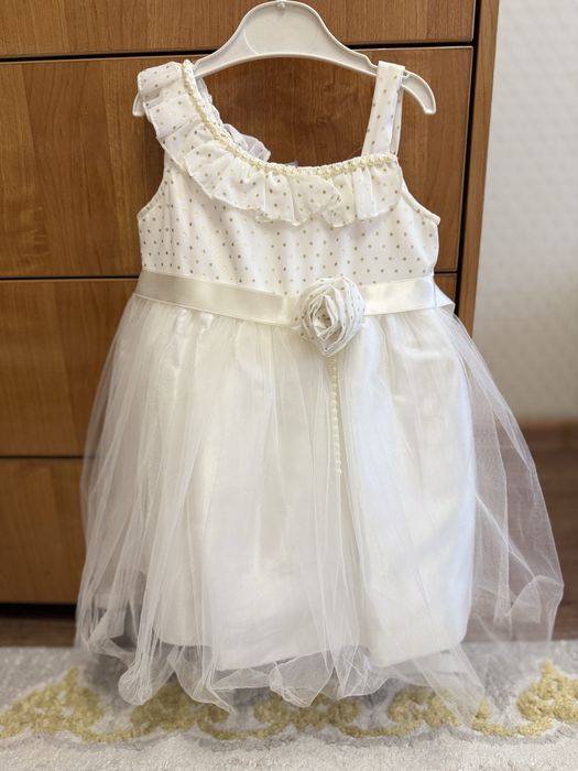 Продам платье на девочку