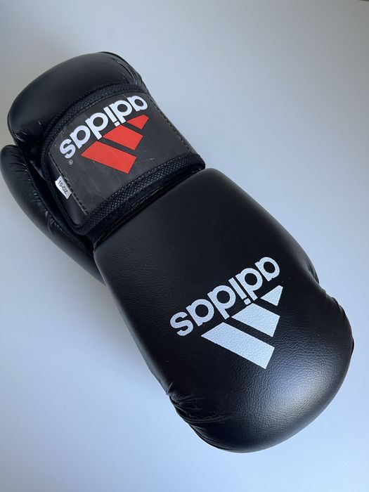 продам adidas перчатку
