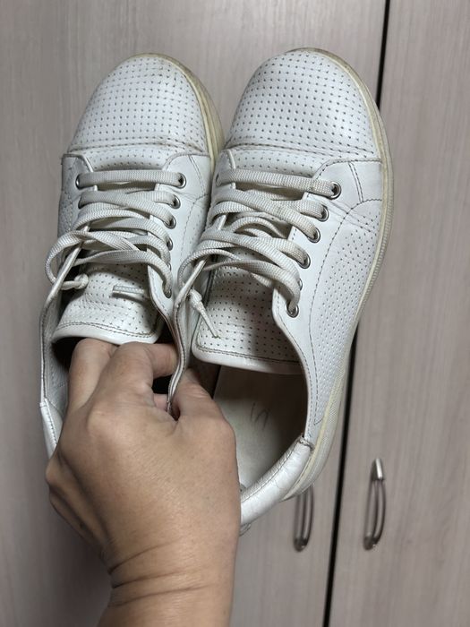 Демисезонные ботинки и кроссовки