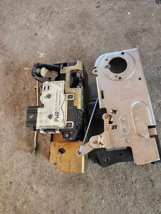 Incuietoare usa Spate potrivit FORD TRANSIT 2000-2014