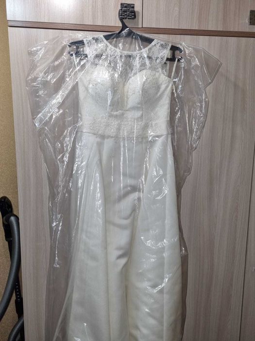 Продам свадебное платье