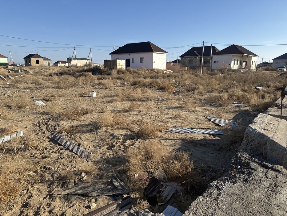 Байтерек 1. 10 соток жер сатылады.
