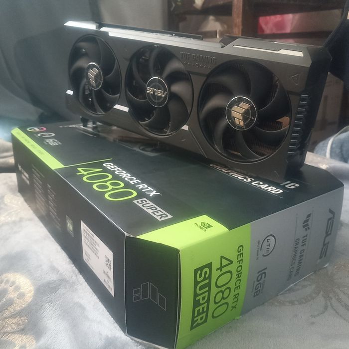 RTX 4080 Super Asus Tuff