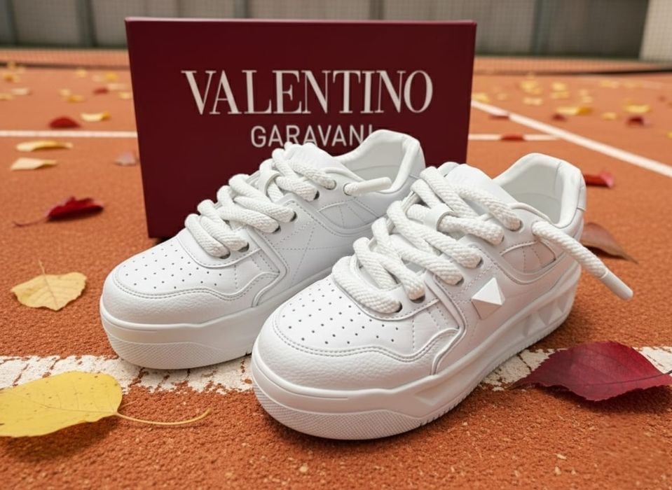 Adidasi Valentino Garavani Alb