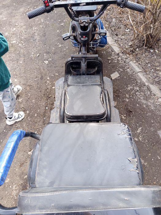 Продам трицикл нету зарятка