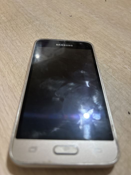 Samsung galaxy j1 2016