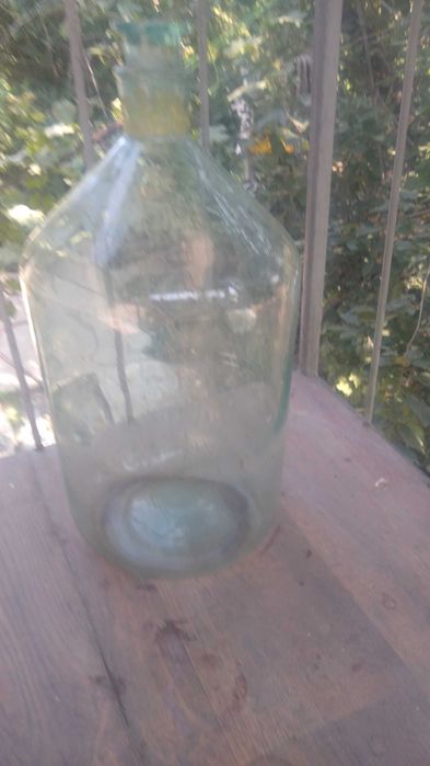 Стеклянные бутыли  20 л