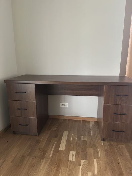 Birou de vanzare - negociabil