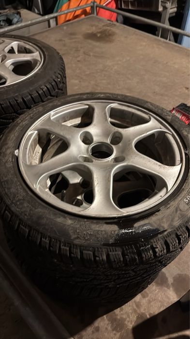 Джанти и гуми в добро състояние за различни модели коли