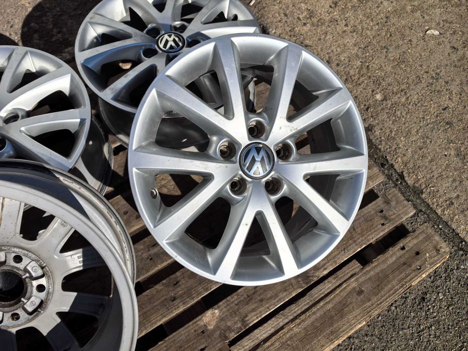 16 цола 5 х 112 мм Фолксваген Голф - 6,5 Инча / ЕТ 50