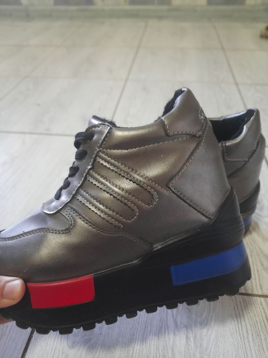 Женская обувь 38 размер