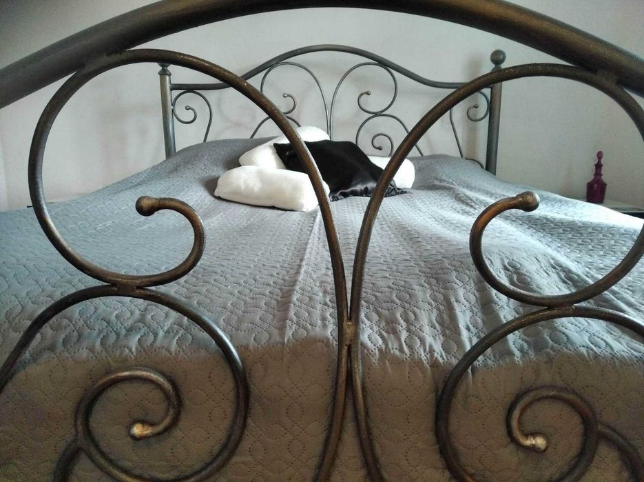 Столове, спалня, тоалетка ковано желязо