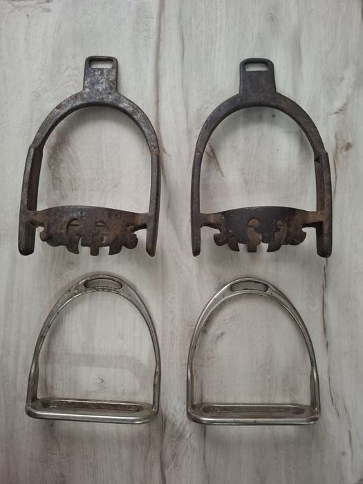 продам стремена производства периода СССР для лошади